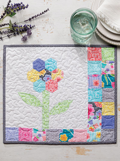 EXCLUSIVELY ANNIE'S: Hexie Flower Place Mat Pattern