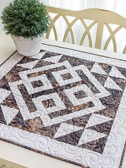 EXCLUSIVELY ANNIE'S QUILT DESIGNS: Modern Celtic Table Topper