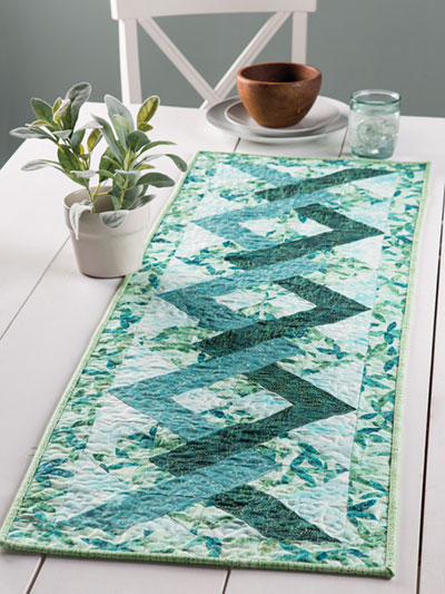 EXCLUSIVELY ANNIE'S QUILT DESIGNS: Tangles Table Runner Quilt Pattern